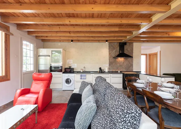 Zeruhaundi - Baskeyrentals