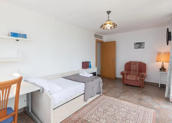 Zeruhaundi - Baskeyrentals Apartment